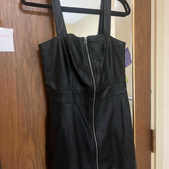 leather mini dress - Picture 2 of 3
